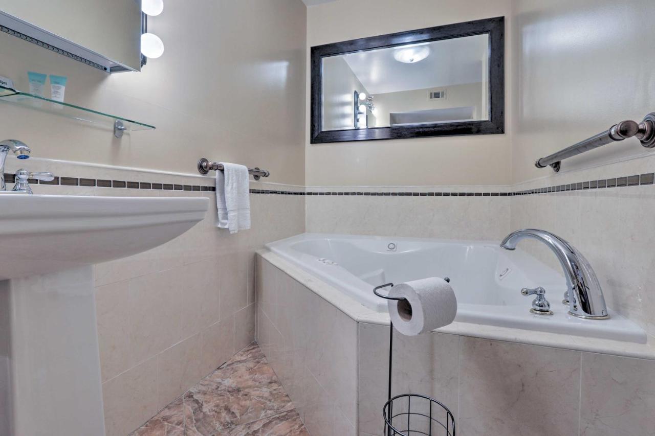 Hilton Head With Sunroom And Access! Apartment *