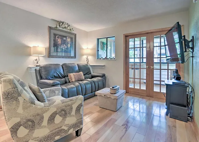 Hilton Head Condo With Sunroom And Beach Access!